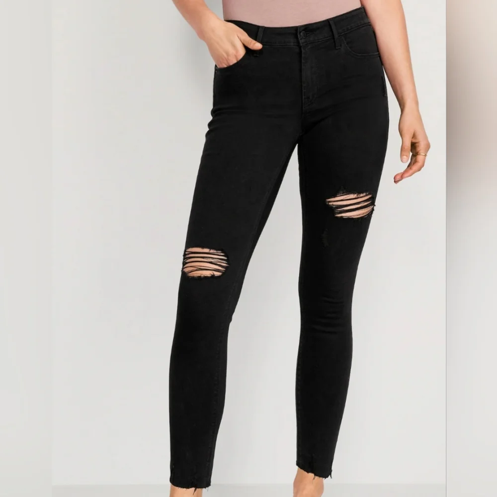 Skinny Jean - Picture 1 of 2